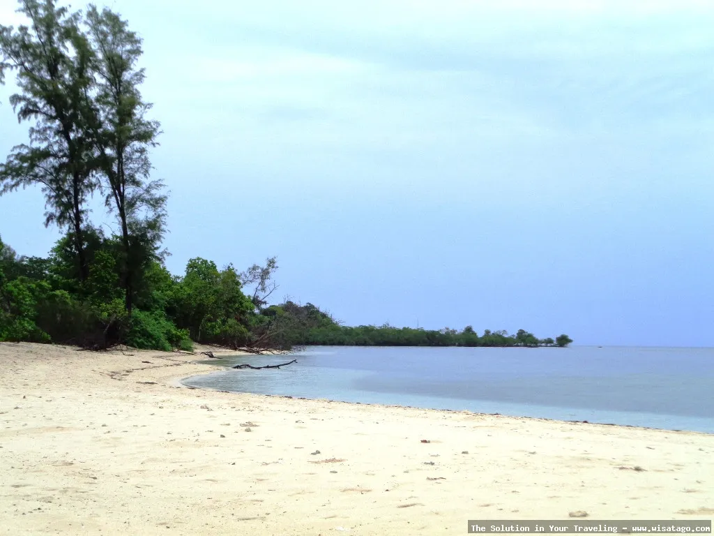 Pulau Beralas Pasir, surga tersembunyi.