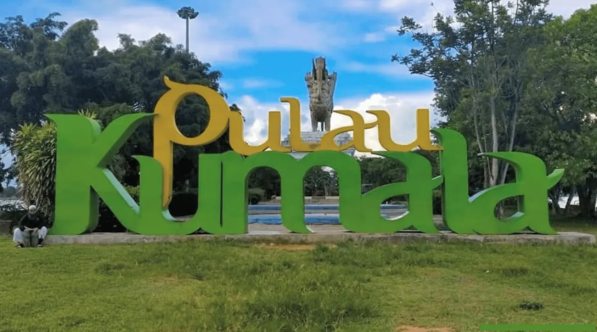 Pulau Kumala, destinasi wisata Kalimantan.