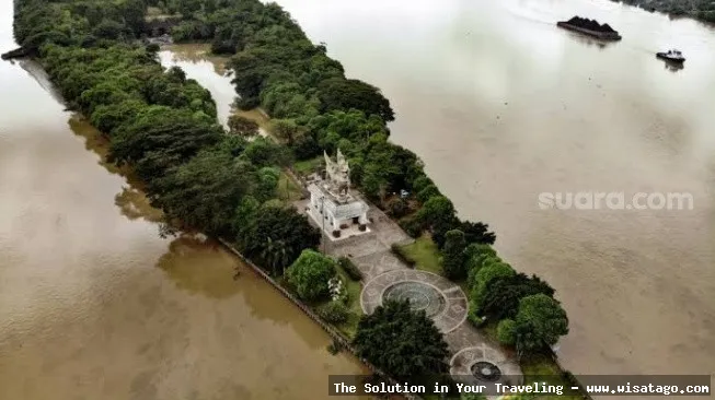 Pulau Kumala, destinasi wisata Kalimantan Timur.