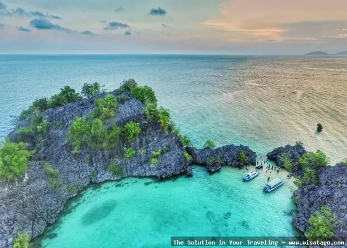 Pulau Labengki: Tips, Harga Tiket, Kuliner, Lokasi, Fasilitas dan Spot Pulau Labengki: Tips, Harga Tiket, Kuliner, Lokasi, Fasilitas dan Spot