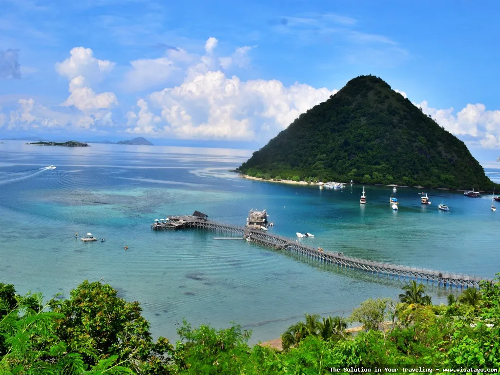 Pulau Laut: keindahan alam memukau