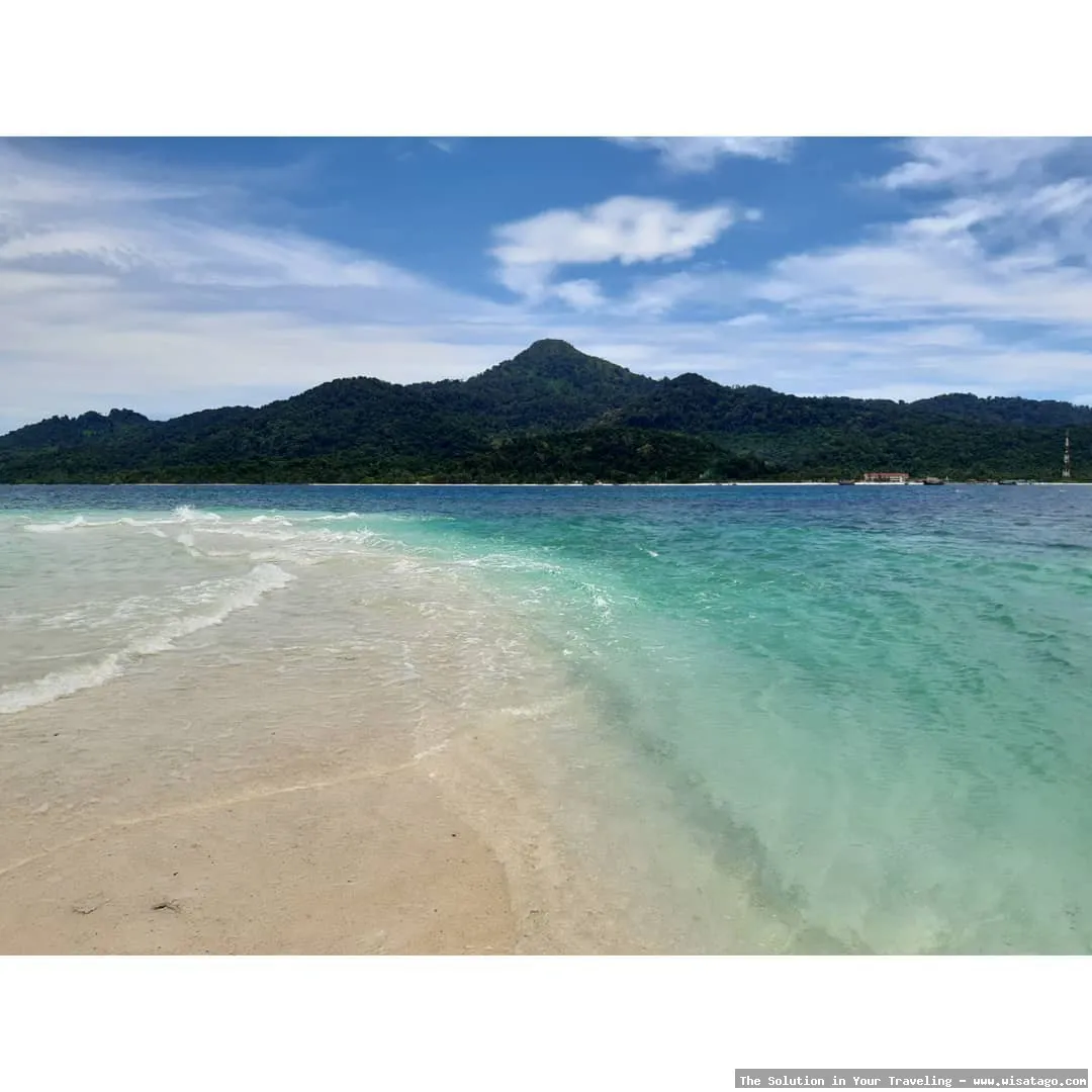 Pulau Mentigi, keindahan alam eksotis