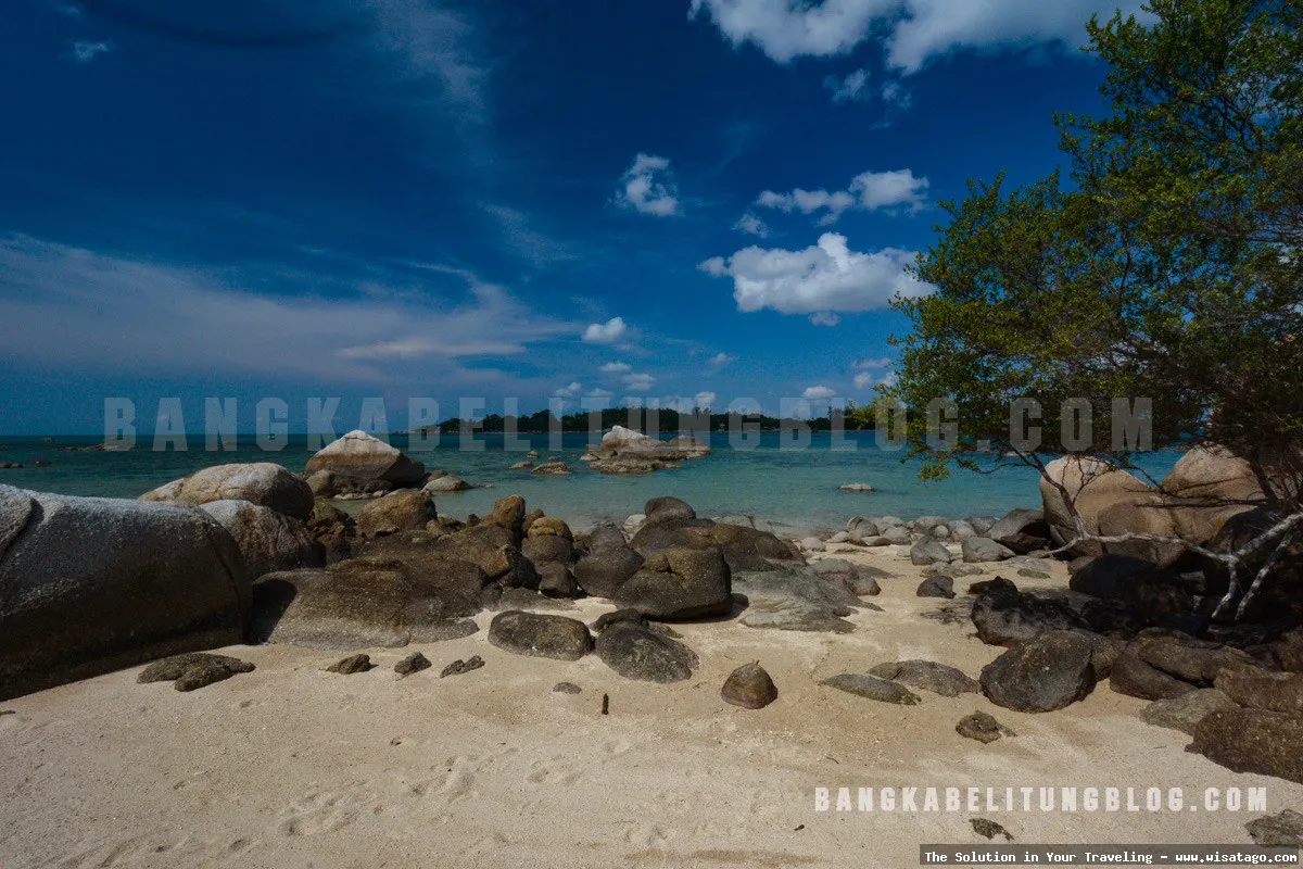 Pulau Mentigi, keindahan alam memukau