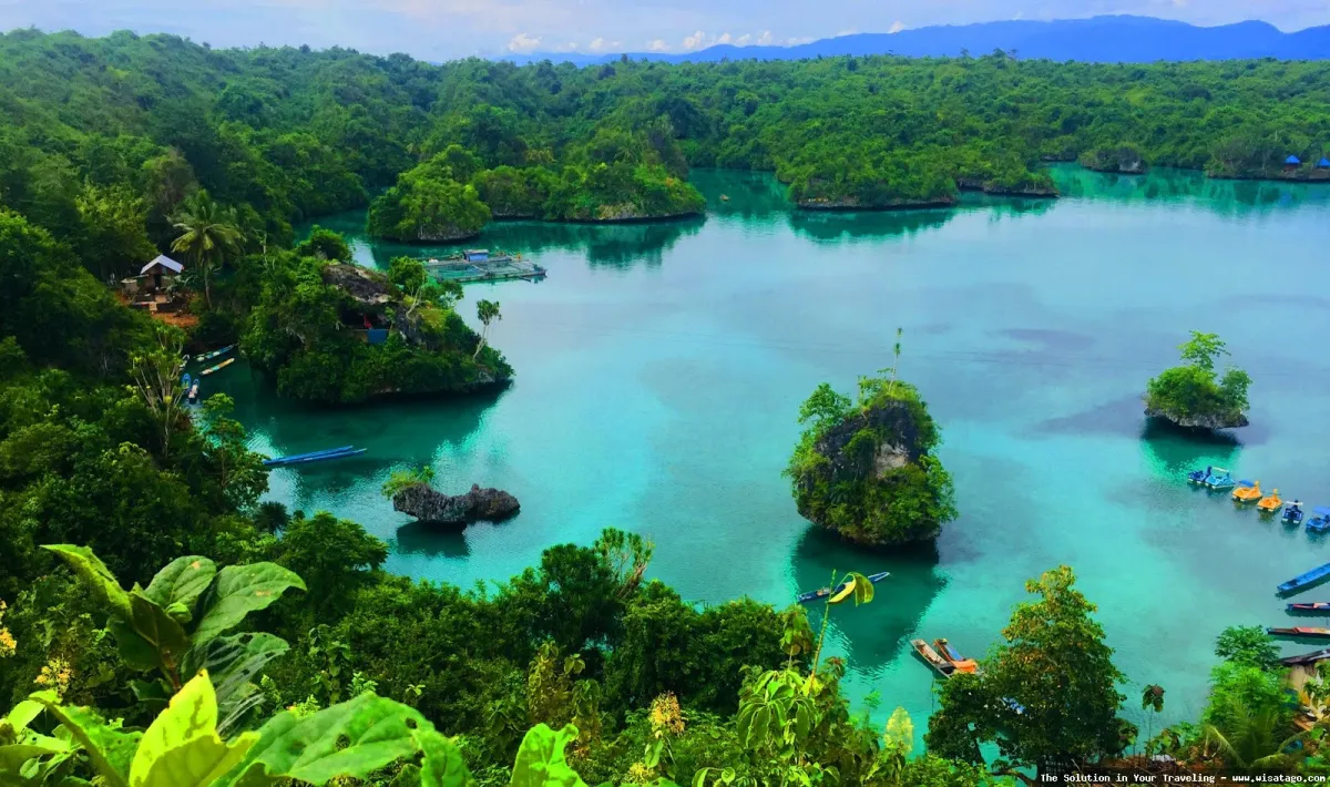 Pulau Muna: keindahan alam memukau
