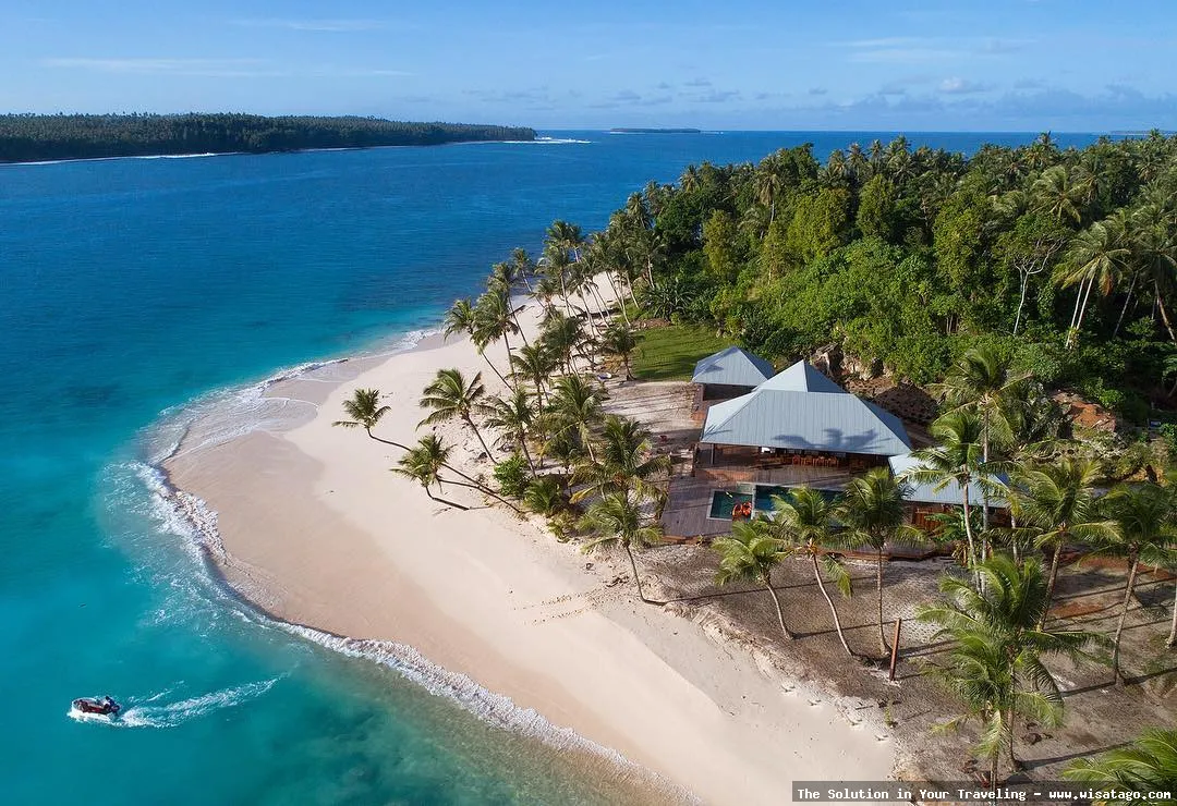 Pulau Nias, keindahan alam tersembunyi