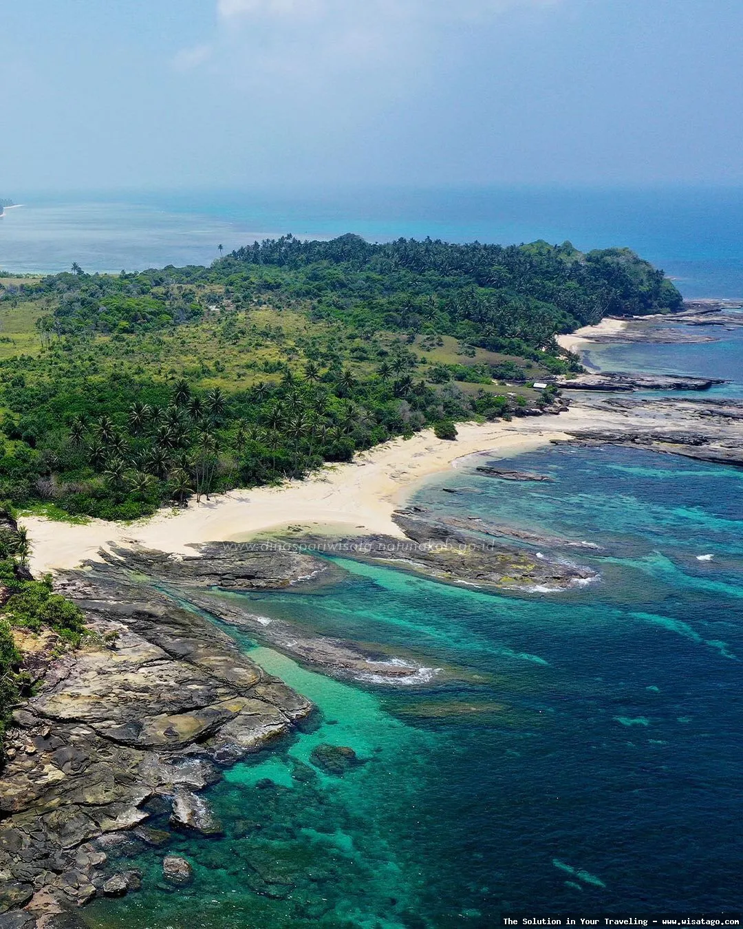 Pulau Panjang: keindahan alam memukau