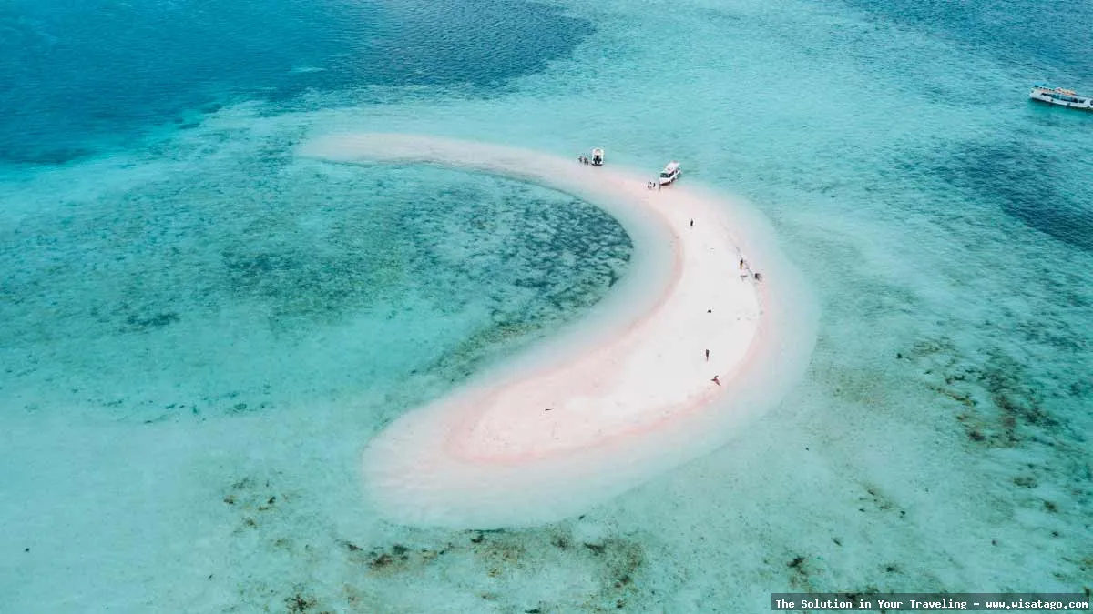 Pulau Pasir, hamparan pasir putih.