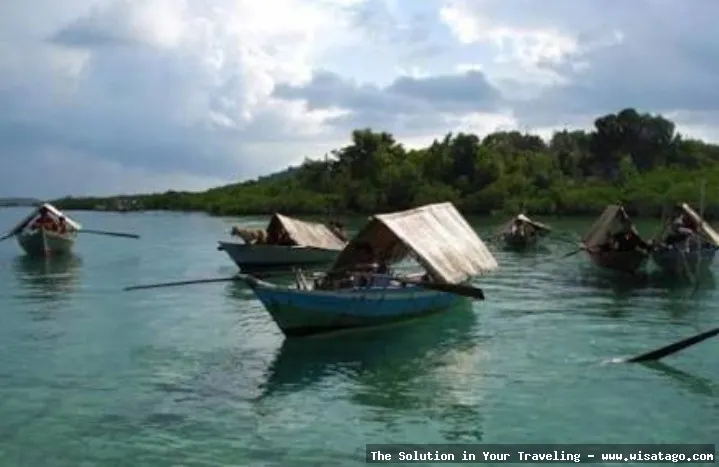 Pulau Penaah: keindahan alam memukau