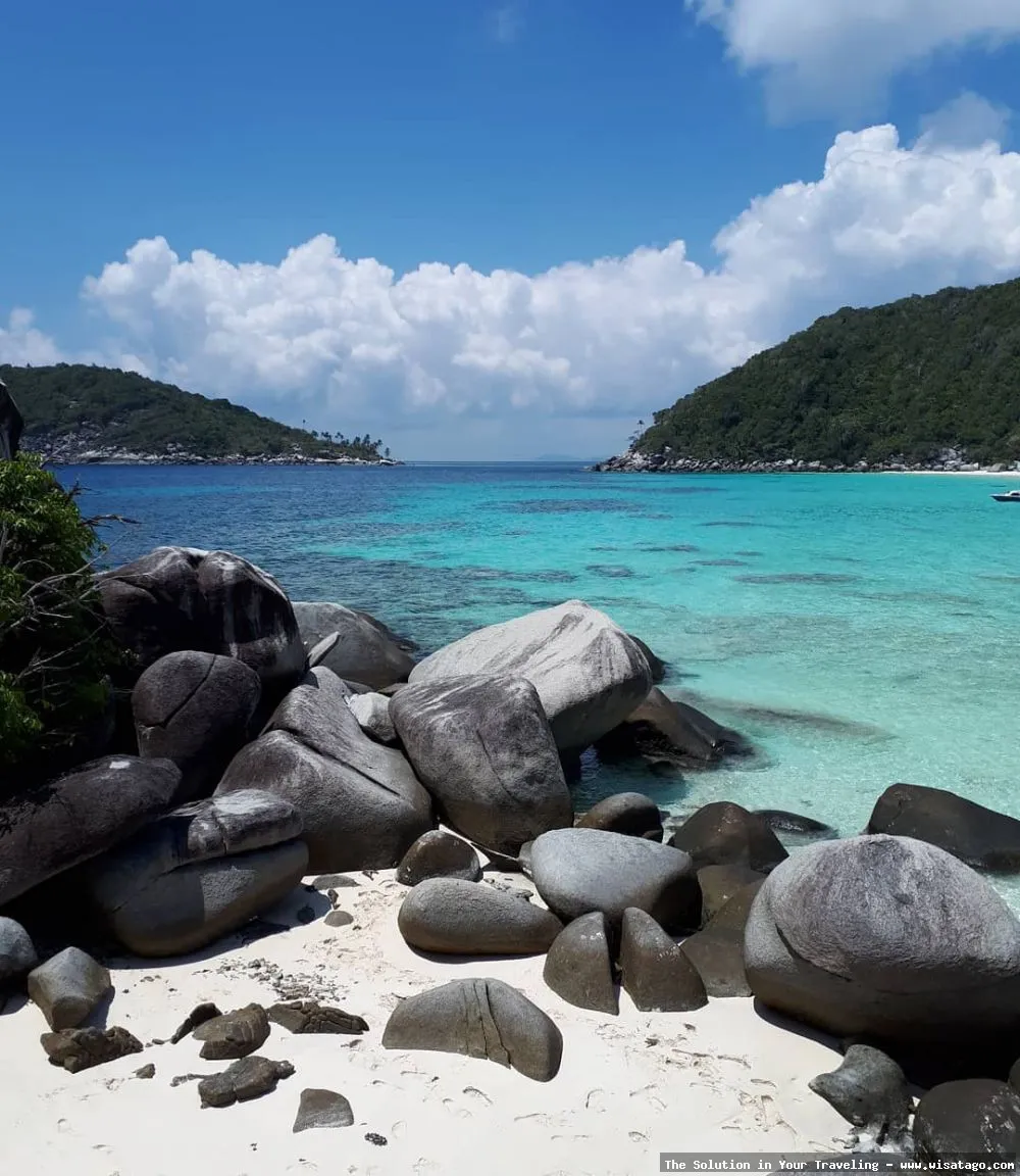 Pulau Penjalin, keindahan alam memukau