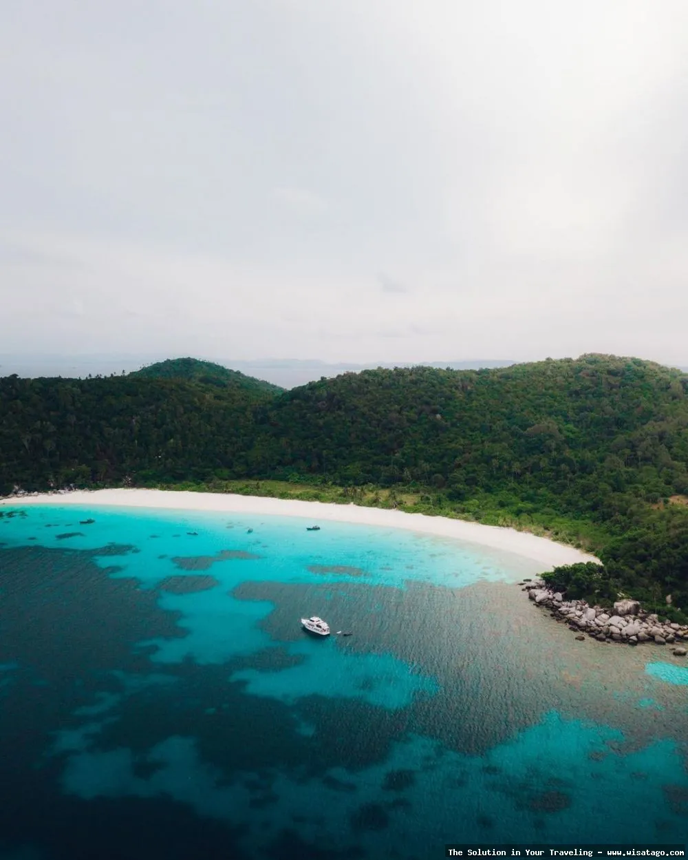 Pulau Penjalin, keindahan alam memukau