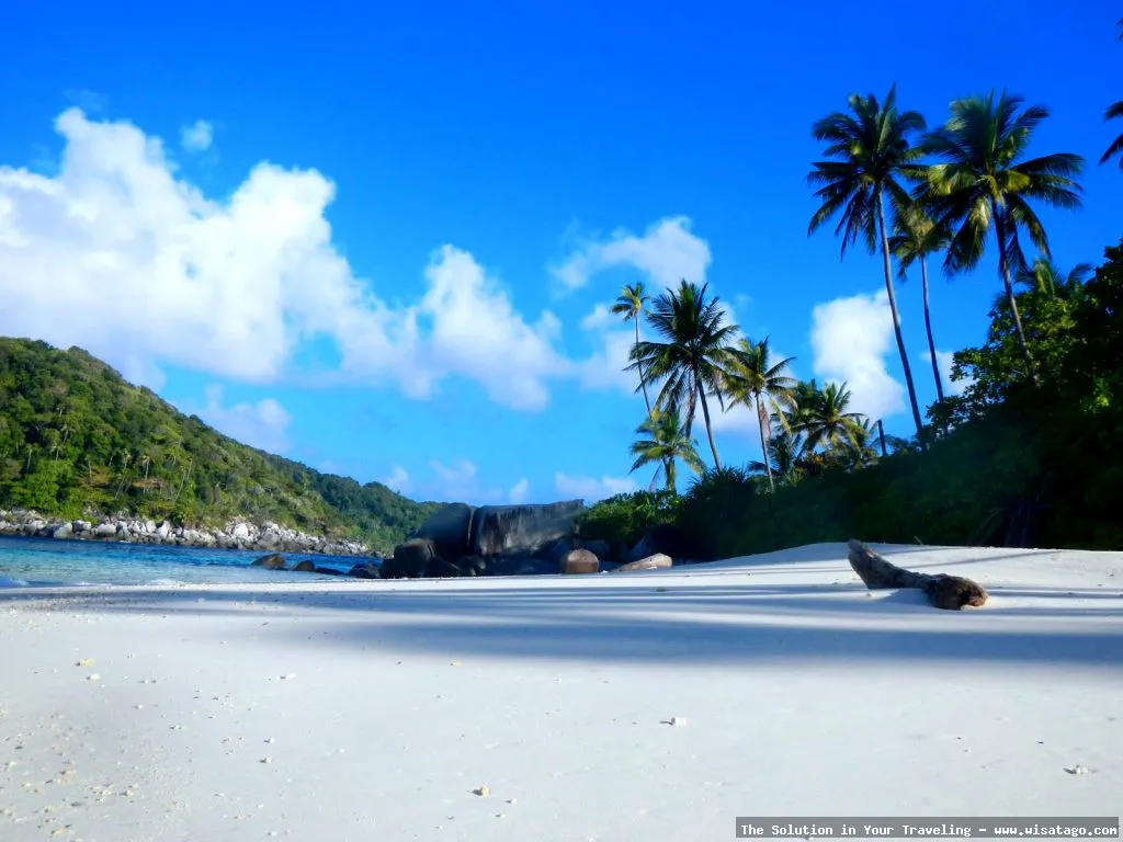 Pulau Penjalin, keindahan alam tersembunyi