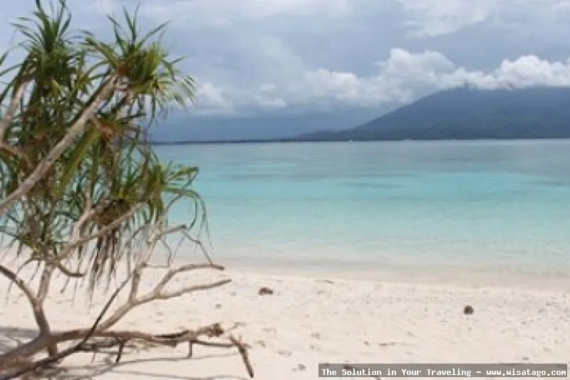 Pulau Senoa, keindahan alam memukau