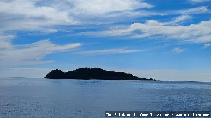 Pulau Senoa, keindahan alam memukau