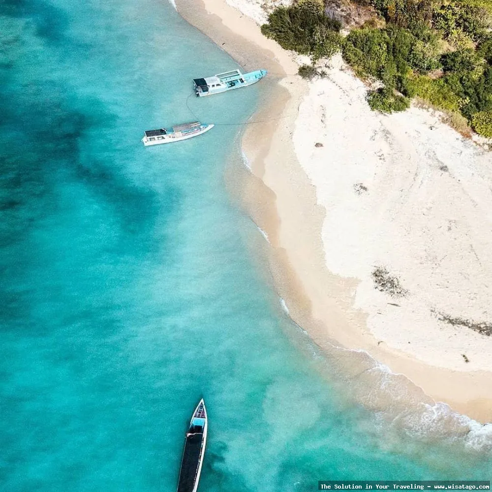 Pulau Tabuhan: surga selancar tersembunyi