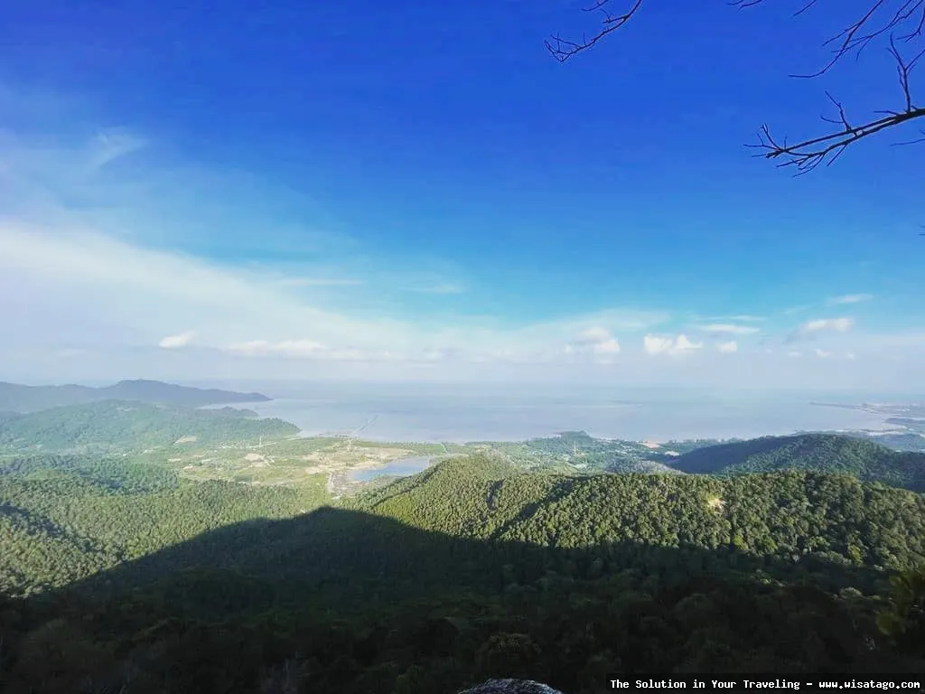Puncak Gunung Jantan: Tips, Harga Tiket, Kuliner, Lokasi, Fasilitas dan Spot Puncak Gunung Jantan: Tips, Harga Tiket, Kuliner, Lokasi, Fasilitas dan Spot