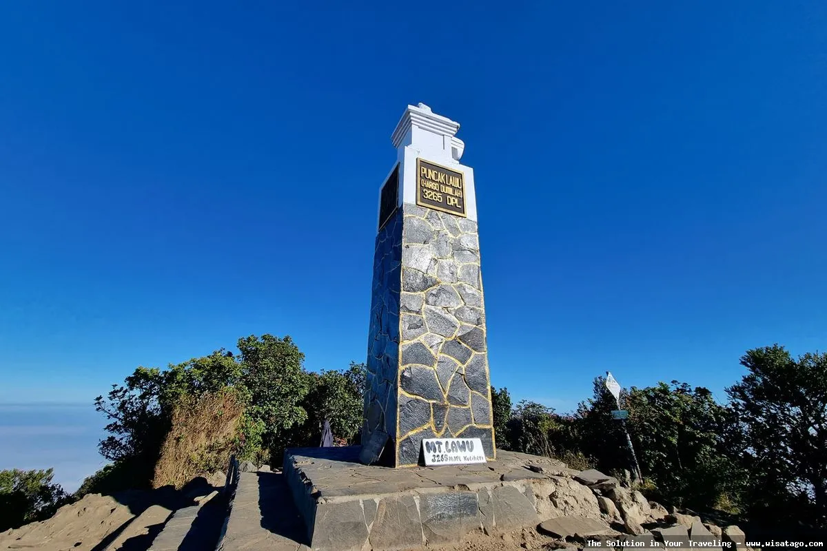Puncak Lawu: Tips, Harga Tiket, Kuliner, Lokasi, Fasilitas dan Spot Puncak Lawu: Tips, Harga Tiket, Kuliner, Lokasi, Fasilitas dan Spot