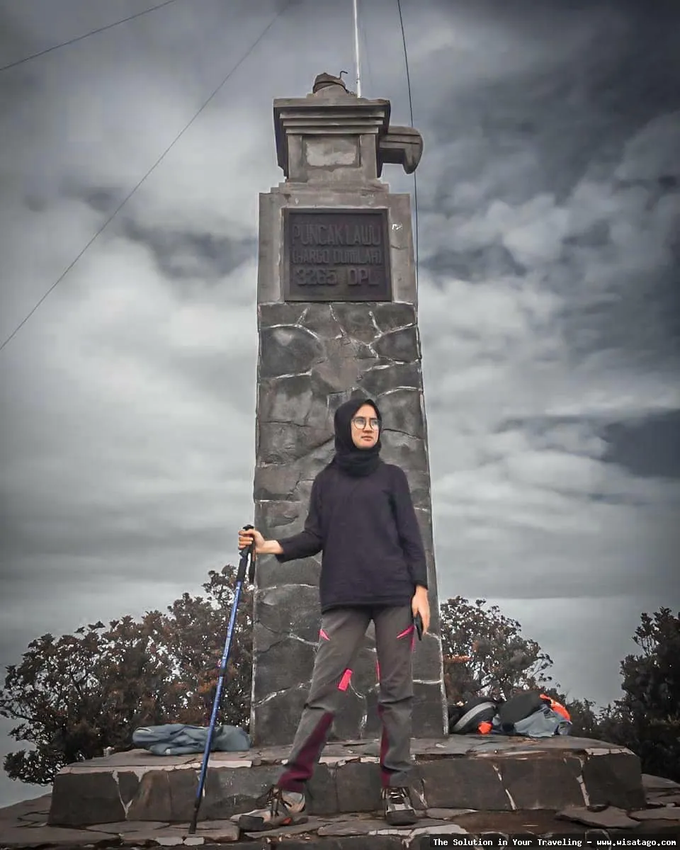 Puncak Lawu: pemandangan dari ketinggian