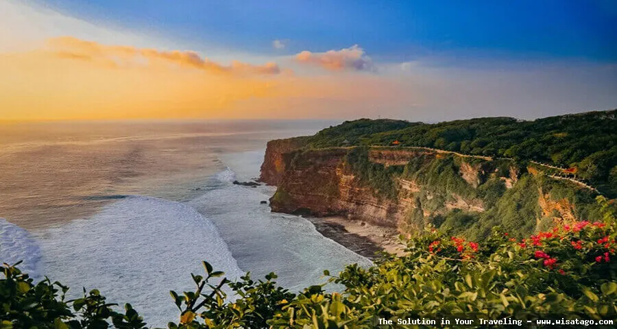 Pura Luhur Uluwatu, pemandangan menakjubkan
