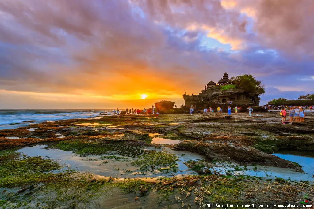 Pura Tanah Lot saat senja hari