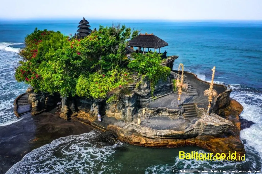Pura Tanah Lot saat senja hari