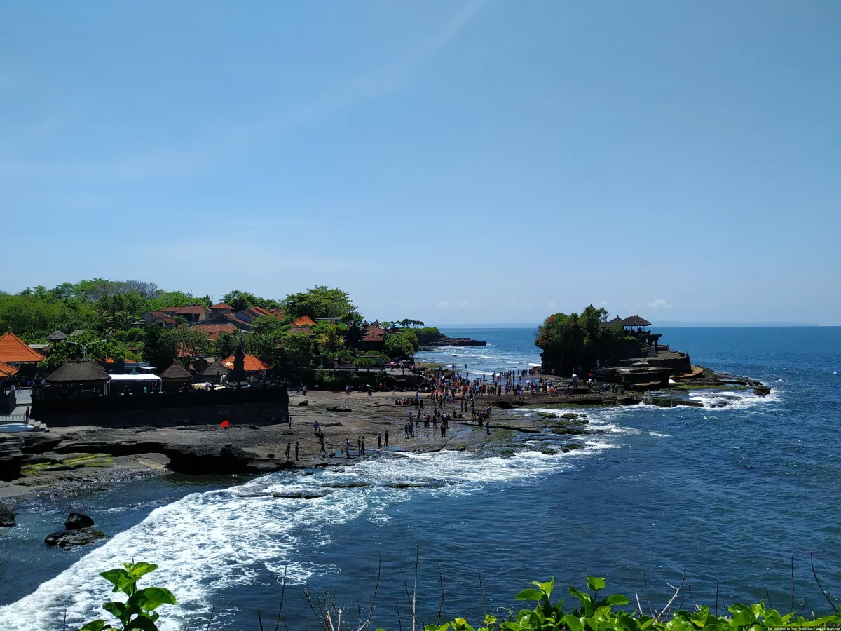Pura Tanah Lot yang megah di Bali