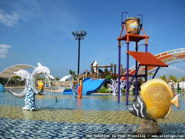 Queen Garden Waterboom, wahana air seru