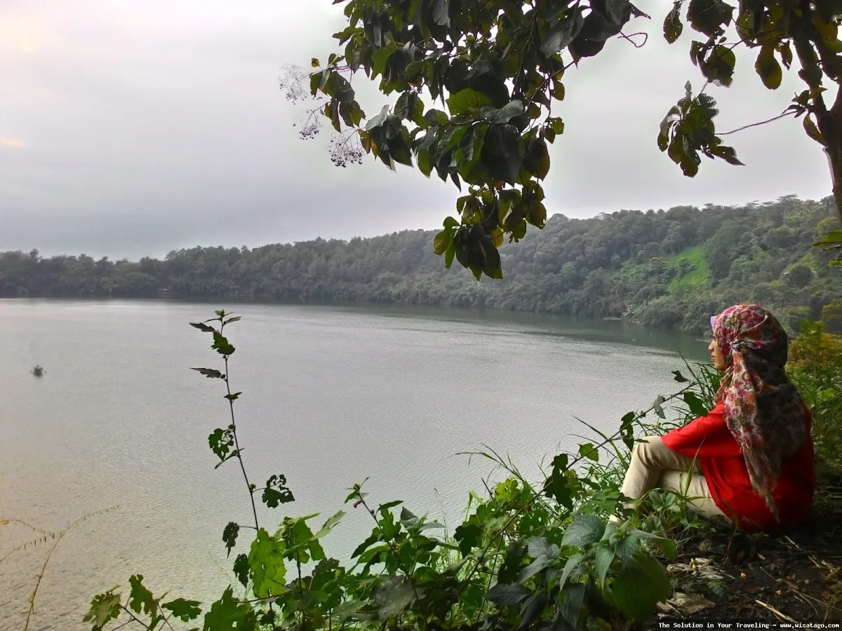 Ranu Pakis: keindahan danau alami