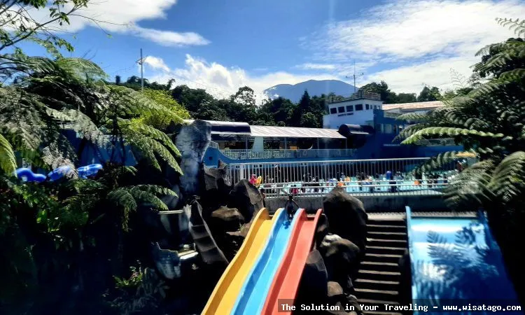 Ryzzy Azzahra Waterpark, wahana air seru