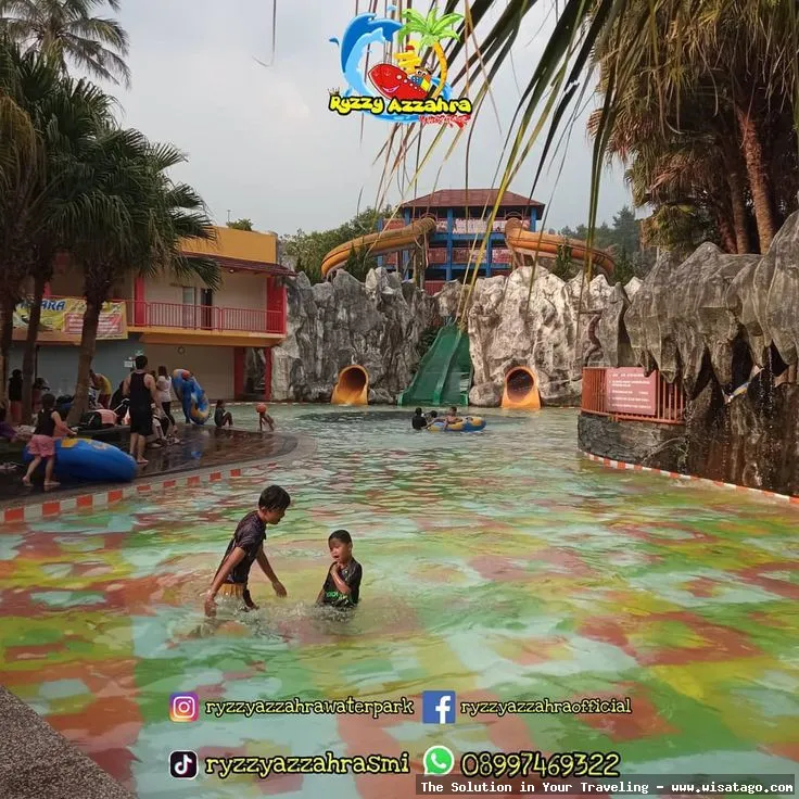 Ryzzy Azzahra Waterpark asyik untuk liburan.