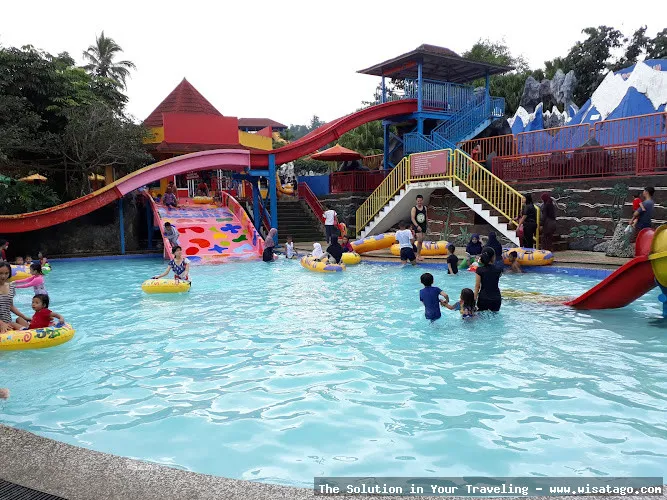 Ryzzy Azzahra Waterpark, wahana air seru
