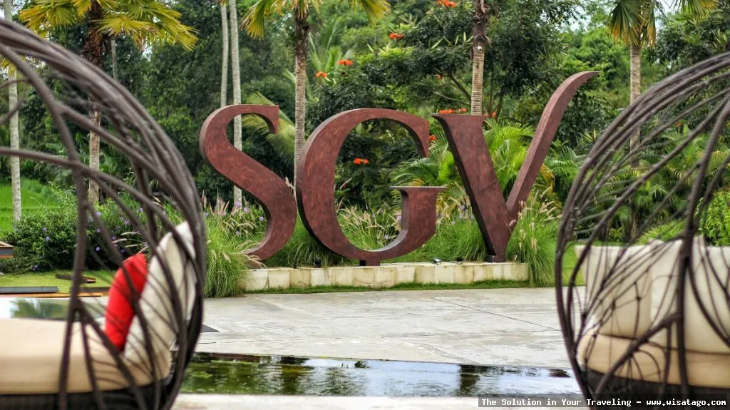 Secret Garden Village yang asri.