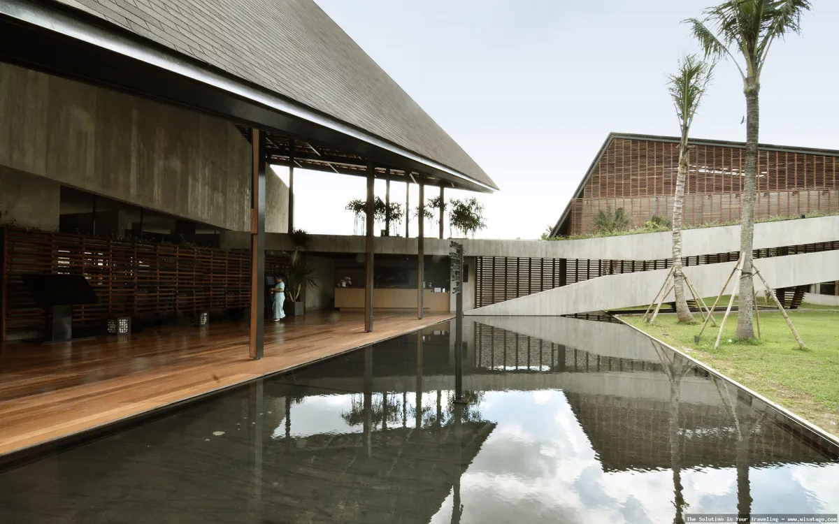 Secret Garden Village yang asri