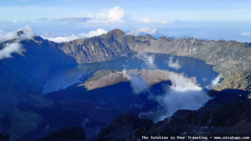 Segara Anak: Danau kawah Rinjani