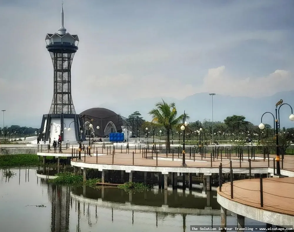 Situ Bagendit: keindahan danau alami.