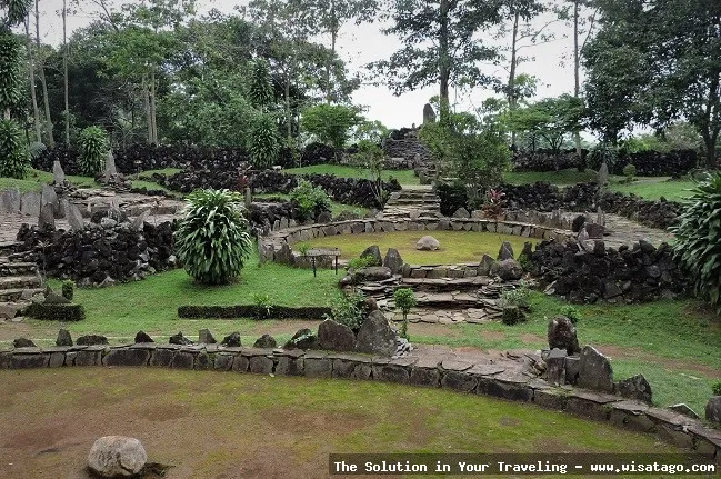 Situs Purbakala Cipari, artefak bersejarah