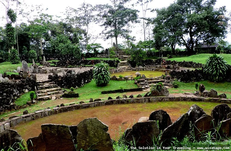 Situs Purbakala Cipari dan artefak kuno