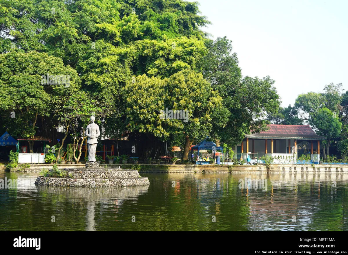 Taman Balekambang: Tips, Harga Tiket, Kuliner, Lokasi, Fasilitas dan Spot Taman Balekambang: Tips, Harga Tiket, Kuliner, Lokasi, Fasilitas dan Spot