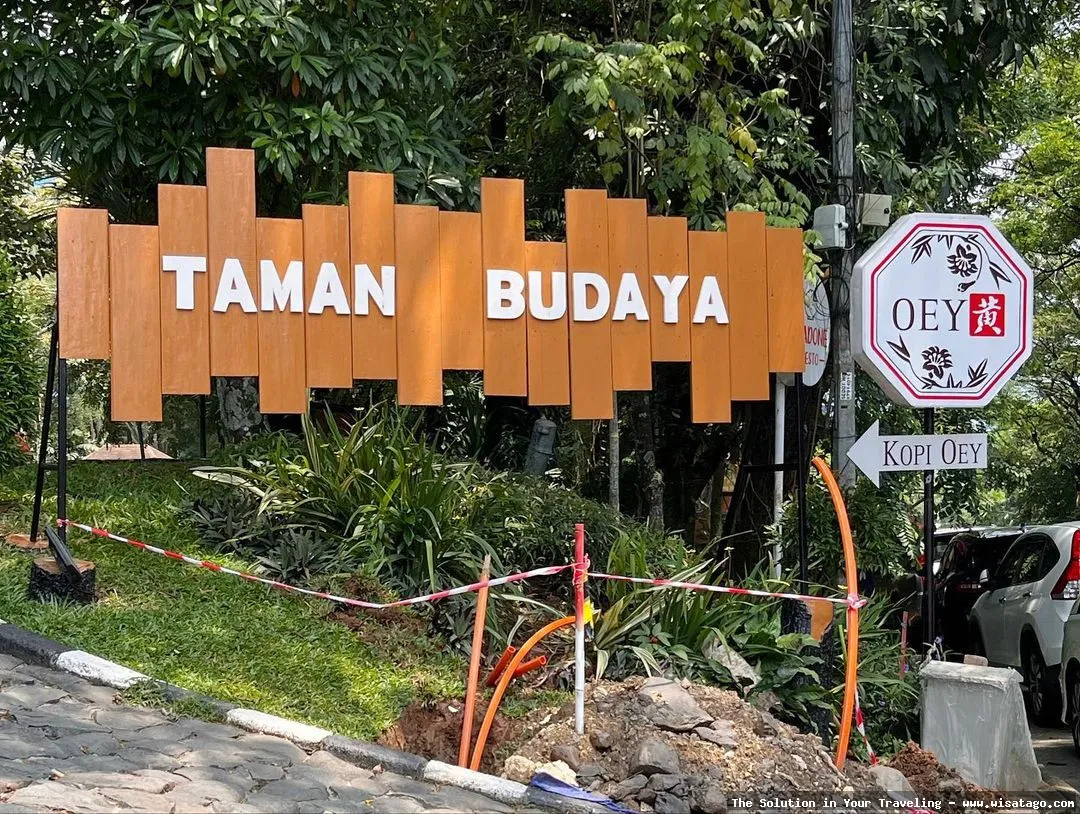 Taman Budaya Sentul City yang asri