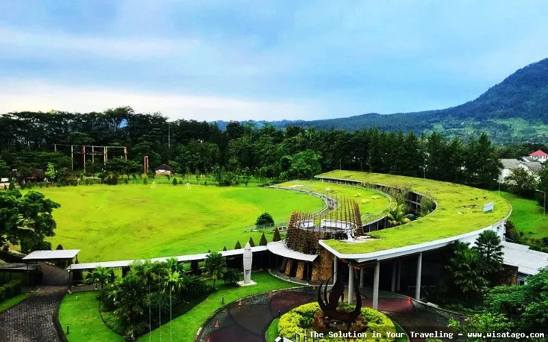 Taman Budaya Sentul City yang asri