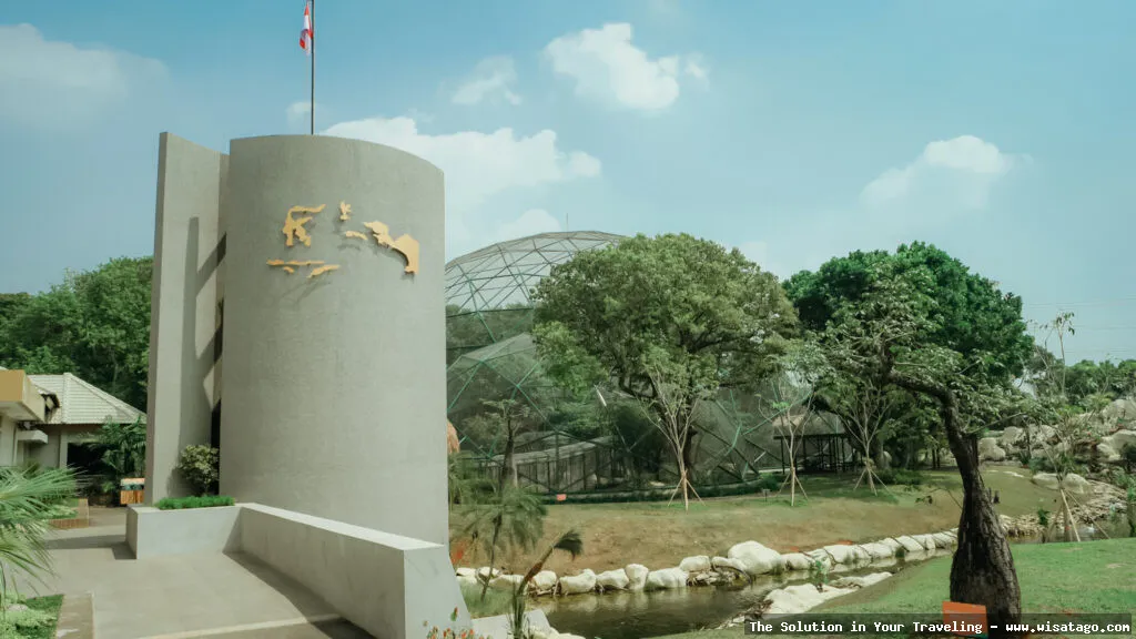 Taman Burung Sukamandi, koleksi burung eksotis.