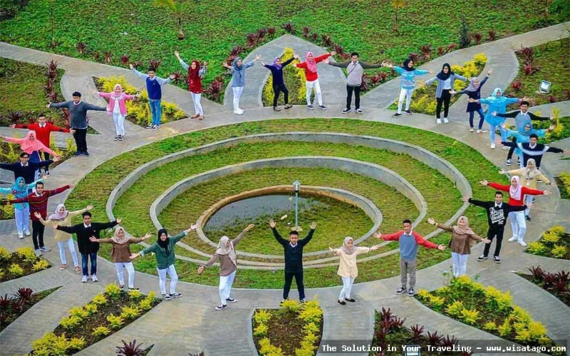 Taman Cisantana, keindahan alam Kuningan