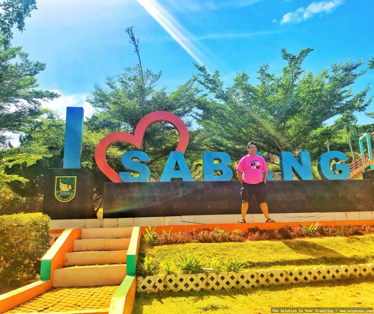 Taman I Love Sabang yang indah