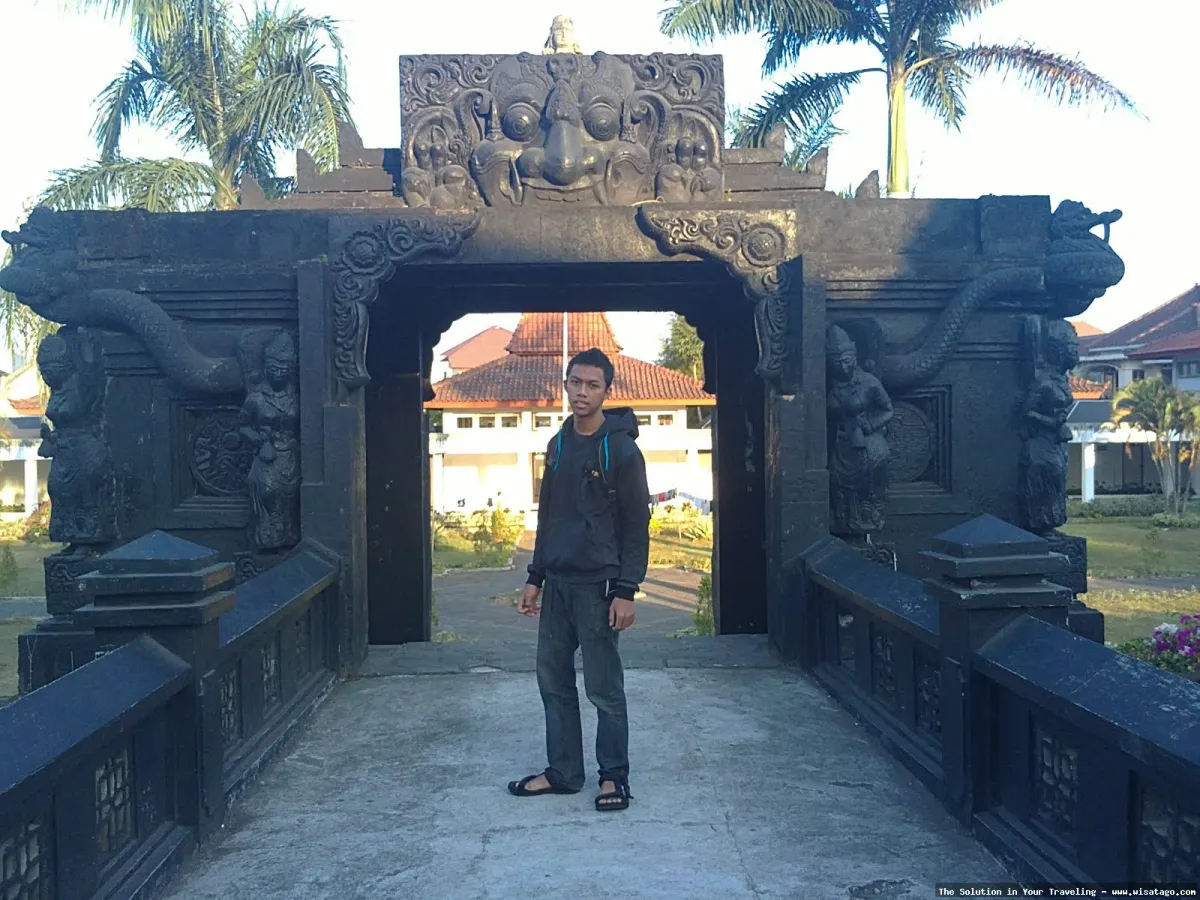 Taman Krida Jawa Timur nan asri