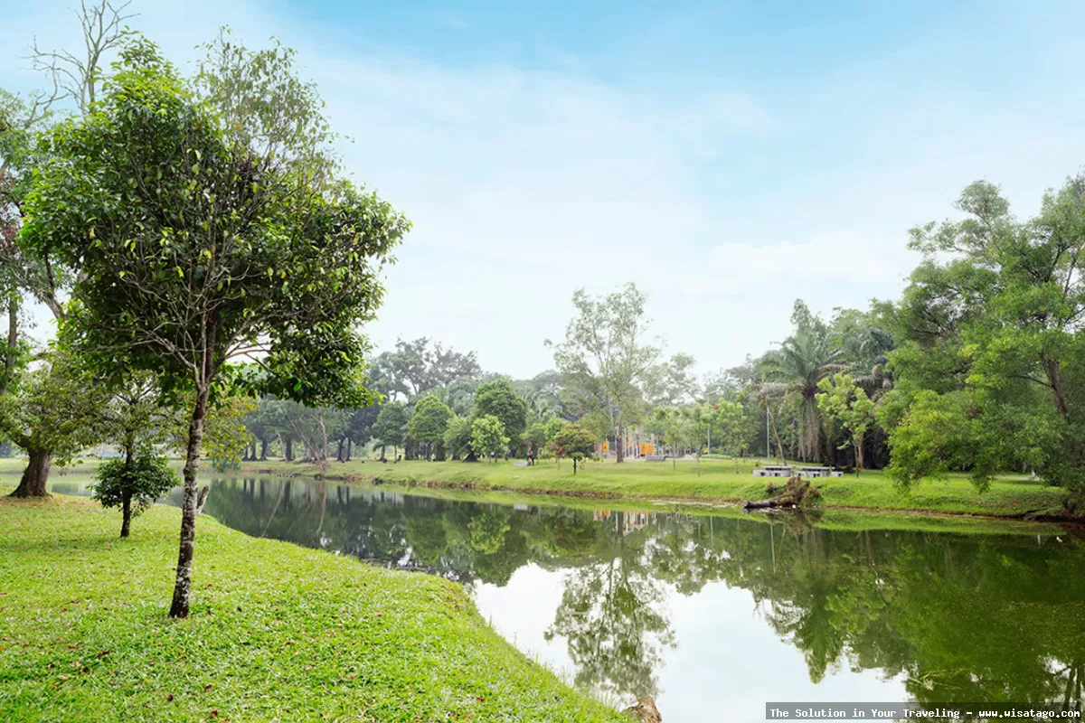 Taman Ria Manunggal, suasana asri.