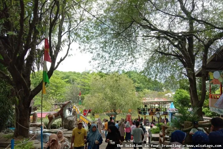 Taman Rusa Aceh Besar yang asri