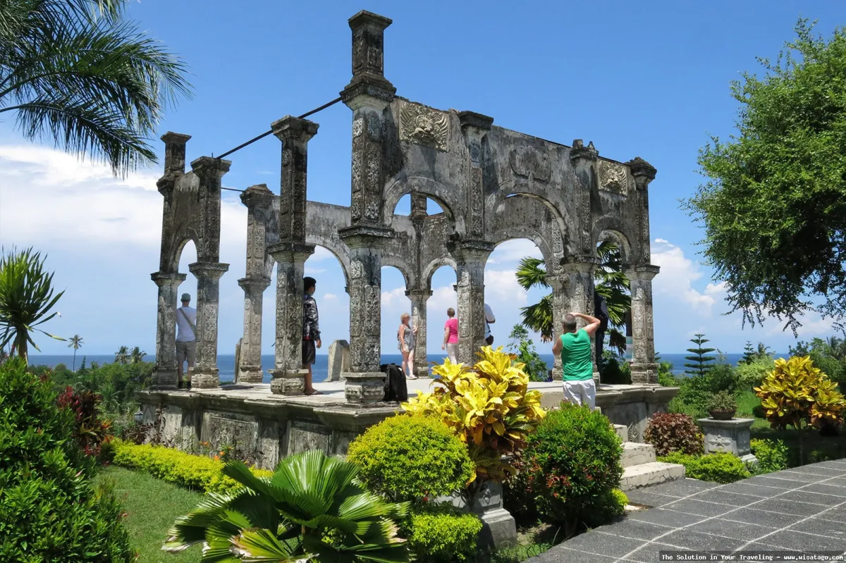 Taman Ujung Karangasem, keindahan arsitektur Bali