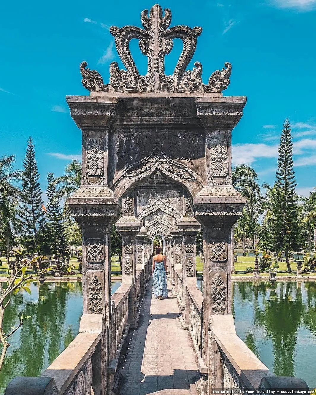 Taman Ujung Karangasem, arsitektur megah.
