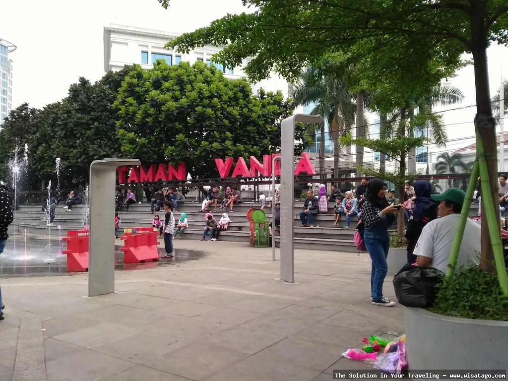 Taman Vanda: Keindahan anggrek memukau