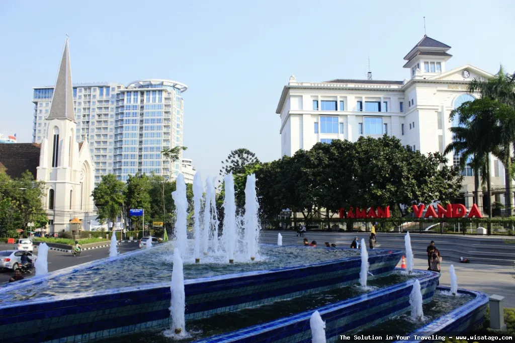 Taman Vanda, keindahan anggrek Kota