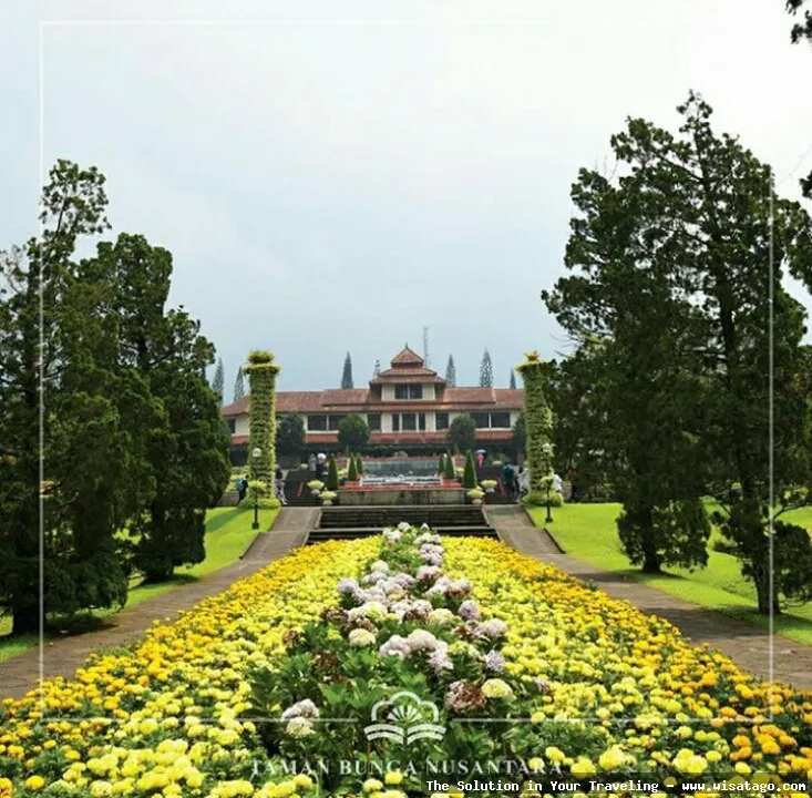 Taman Wisata Bunga Nusantara indah mempesona